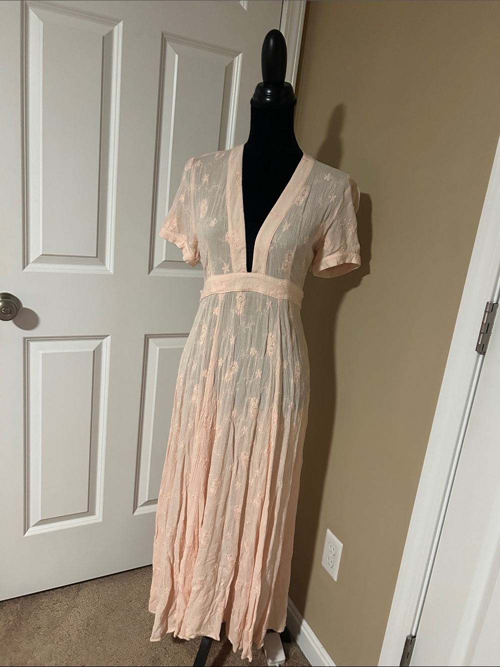 V-Neck Peach Maxi Dress with Delicate Texture
